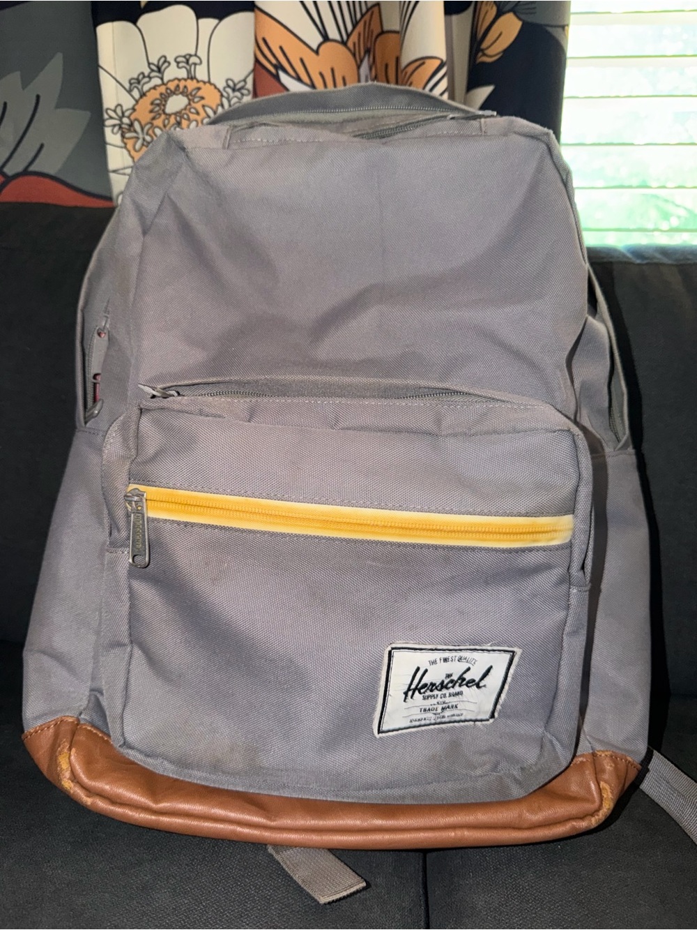 Hershel’s Supply Co Unisex Gray Backpack Adjustable Straps Zipper Pockets EUC